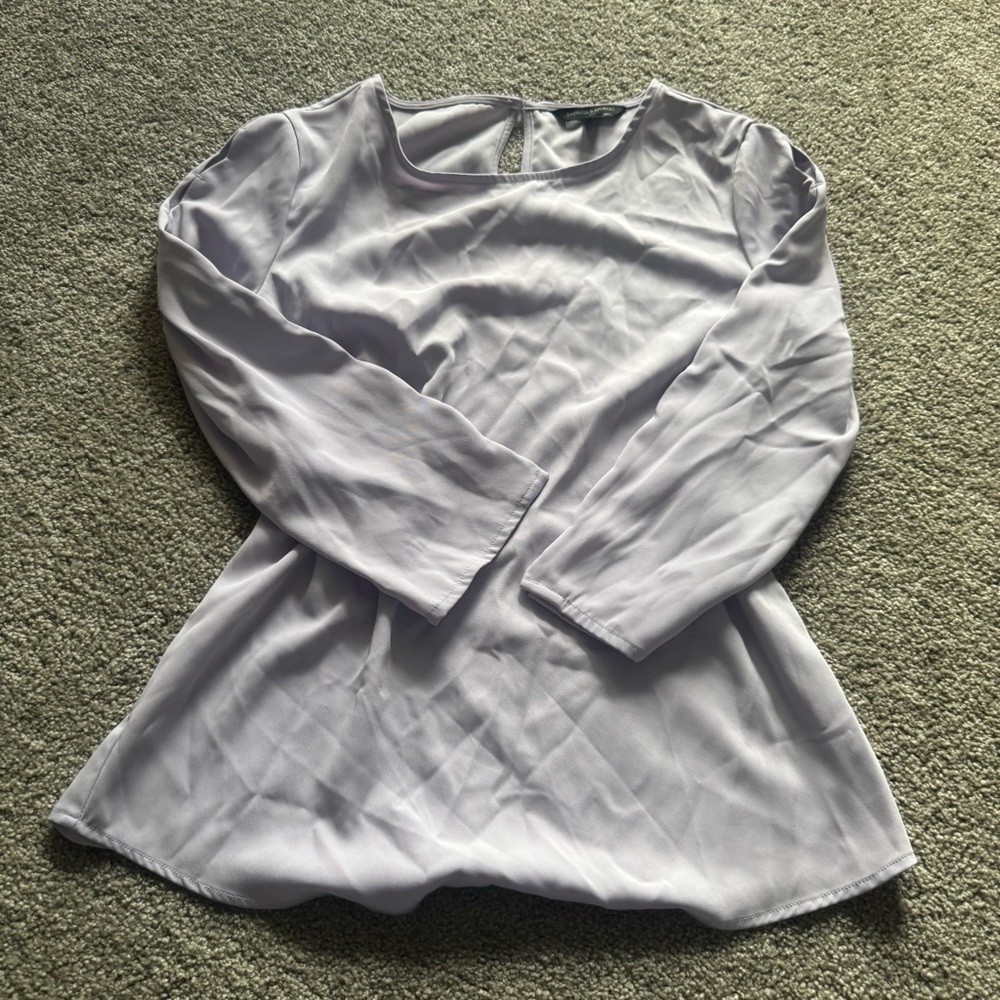 Banana Republic Light Purple Women's Blouse with Keyholes in Sleeves